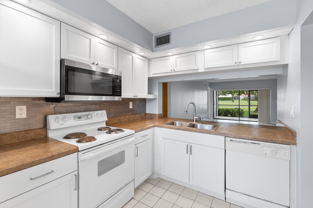 12962 Briarlake Drive 103 — photo 8