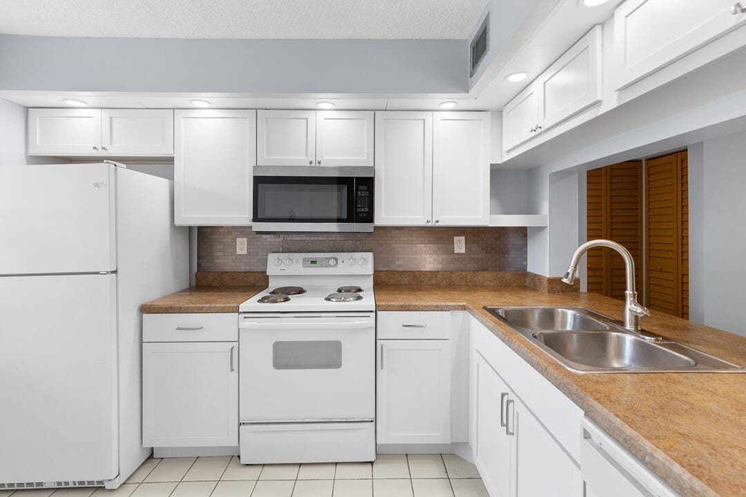 12962 Briarlake Drive 103 — photo 10