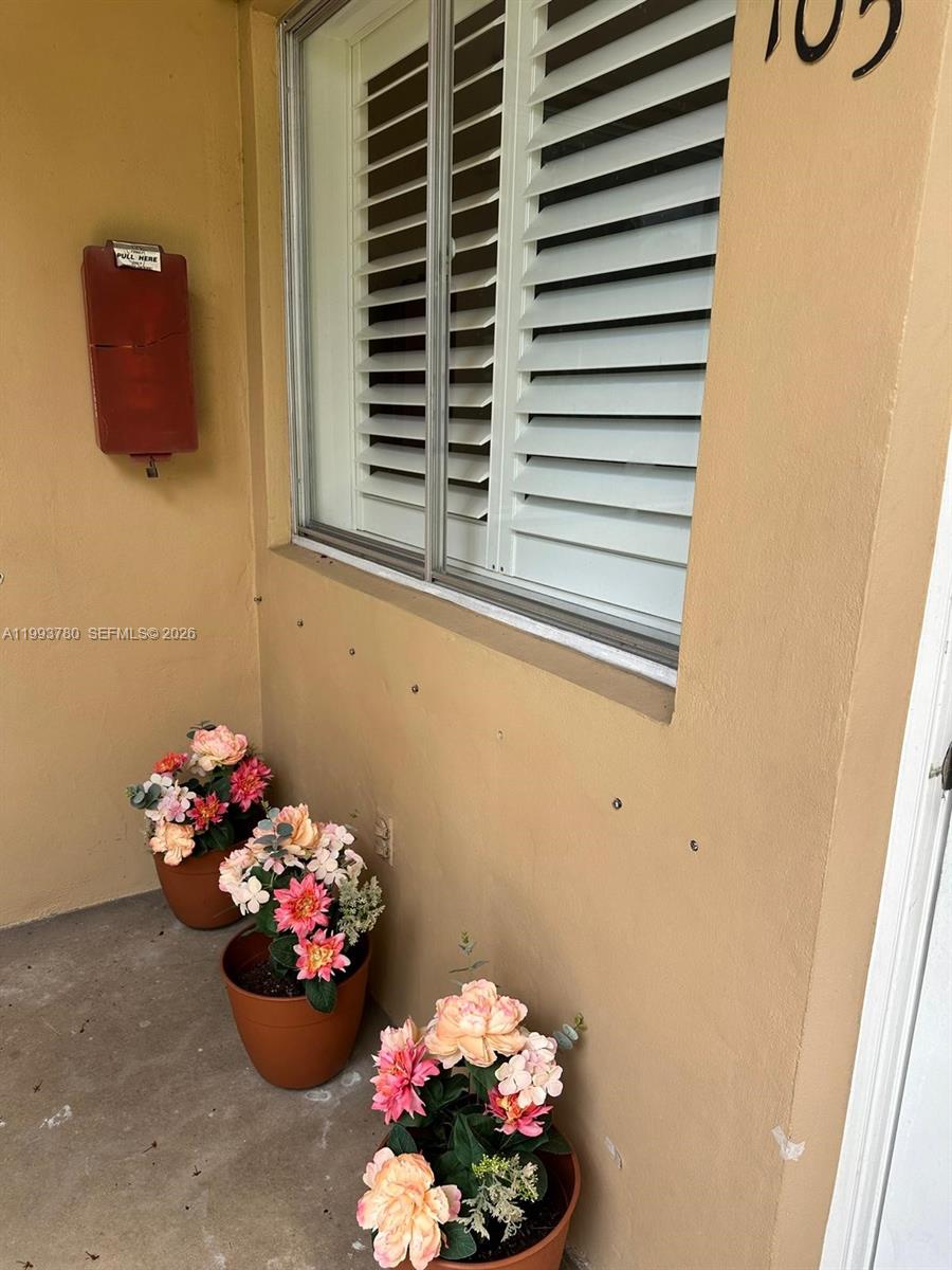411 S Crescent Dr 105 105, Hollywood, FL 33021, Hollywood