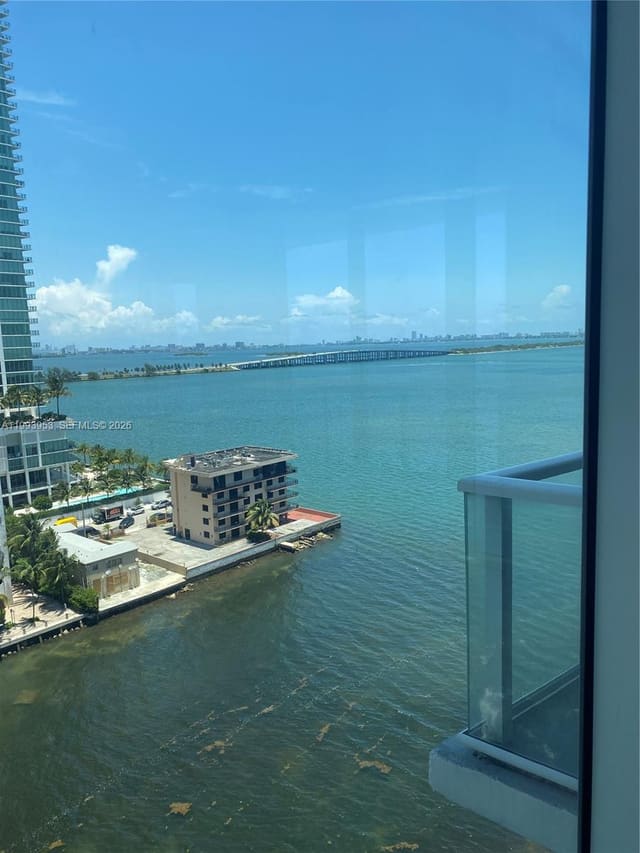 601 NE 27th Street 1107, The Crimson, Miami, FL
