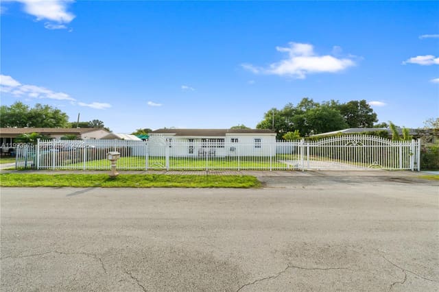 16110 NW 28th Place, sold in Golden Highlands Est, Miami Gardens, FL