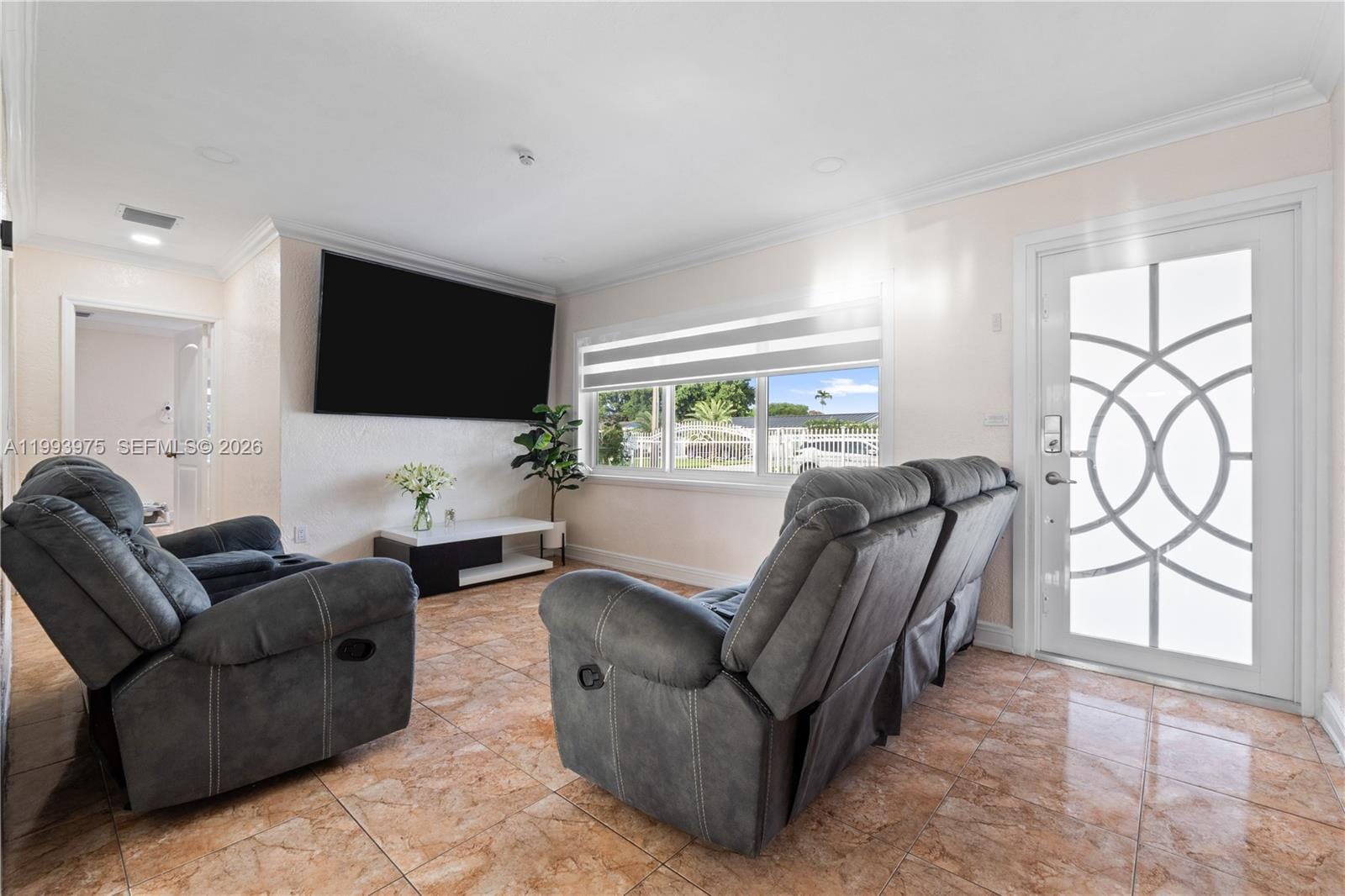16110 NW 28th Place, Miami Gardens, FL 33054 photo 9