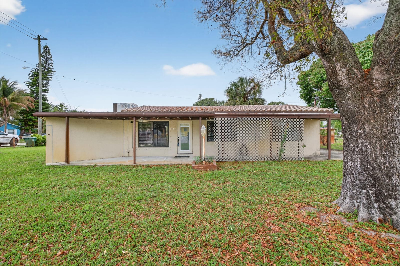4117 NW 5th Avenue — photo 2