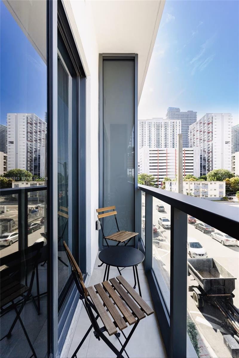229 SW 9th Street 202 — photo 7