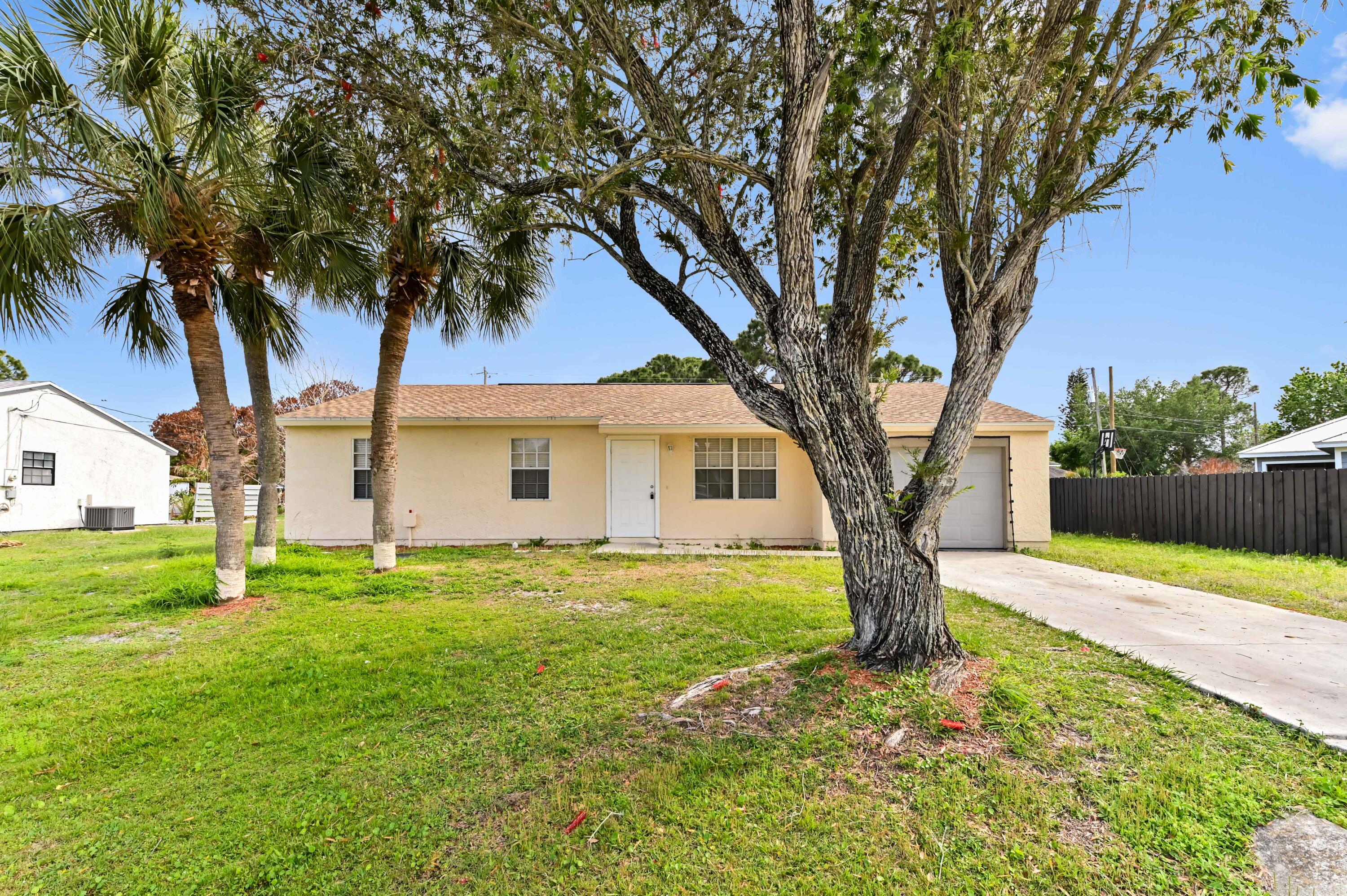2441 SE University Terrace, Port St. Lucie, FL 34952, Port St Lucie