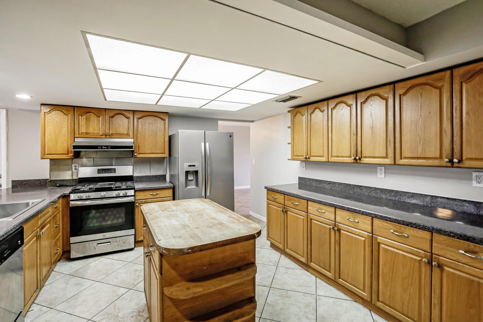8460 Southampton Drive — photo 8