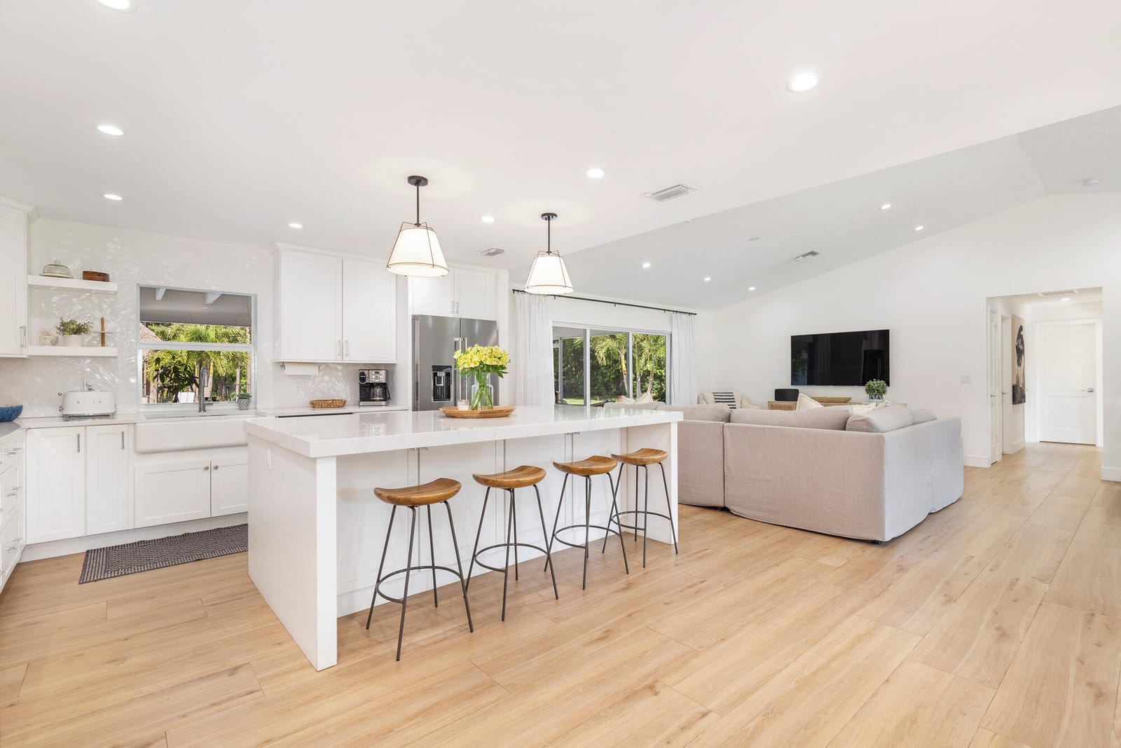 8609 Kelso Drive — photo 12