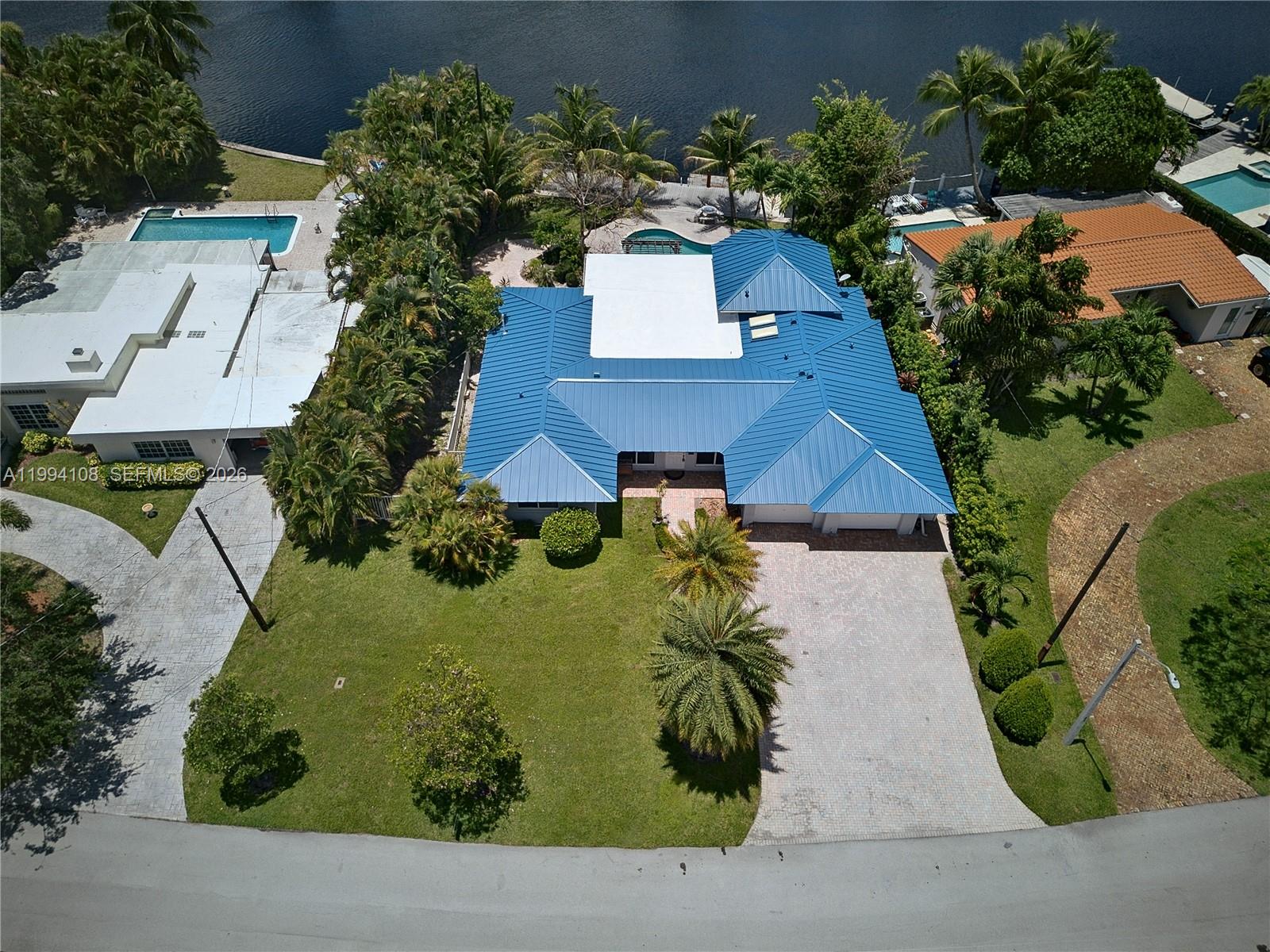 2801 Coral Shores Drive — photo 3