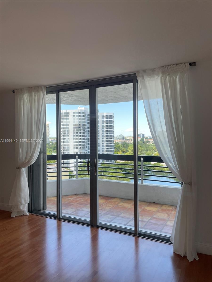 3530 Mystic Pointe Drive 1509, Aventura, FL 33180, Aventura
