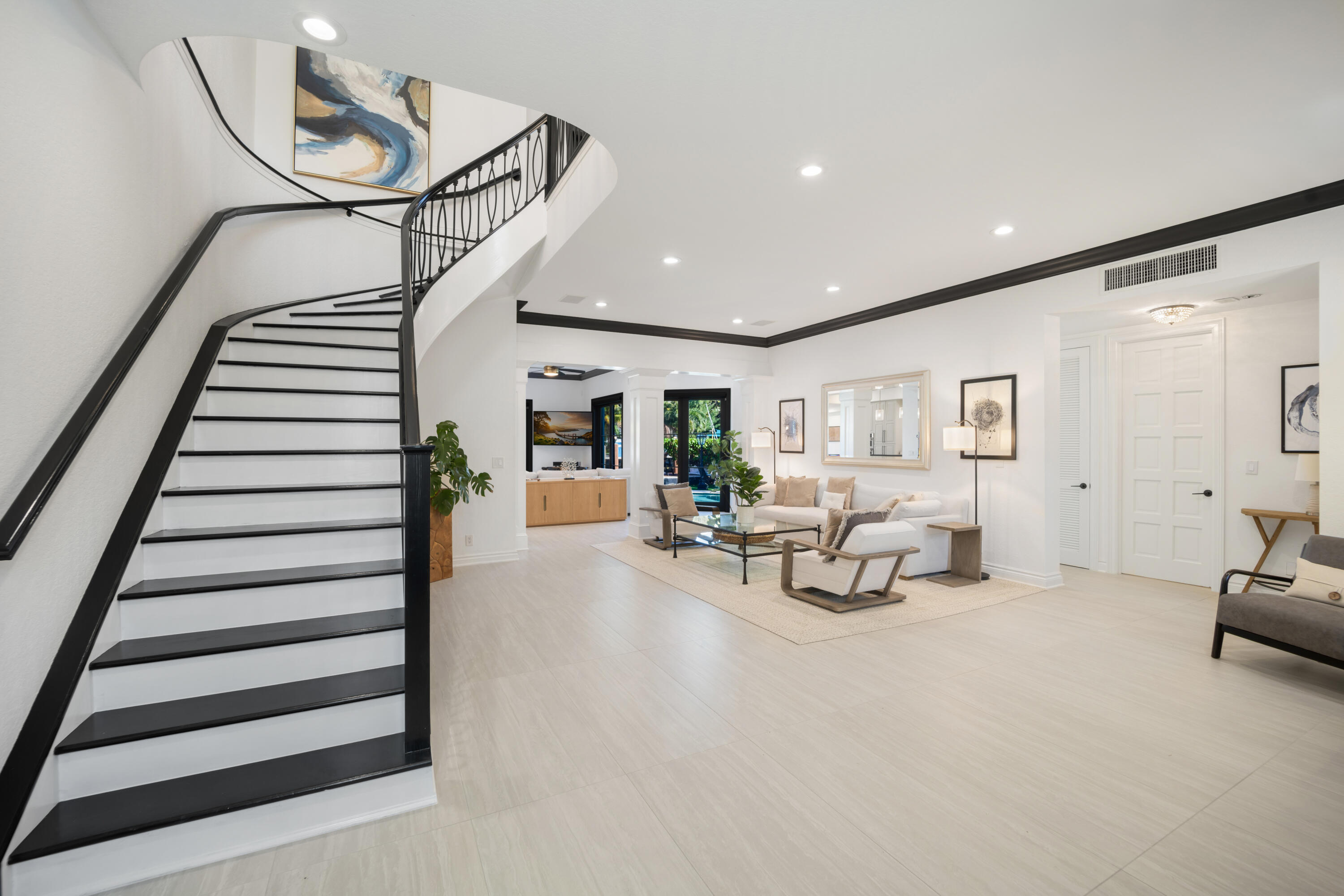 506 Victoria Terrace — photo 6