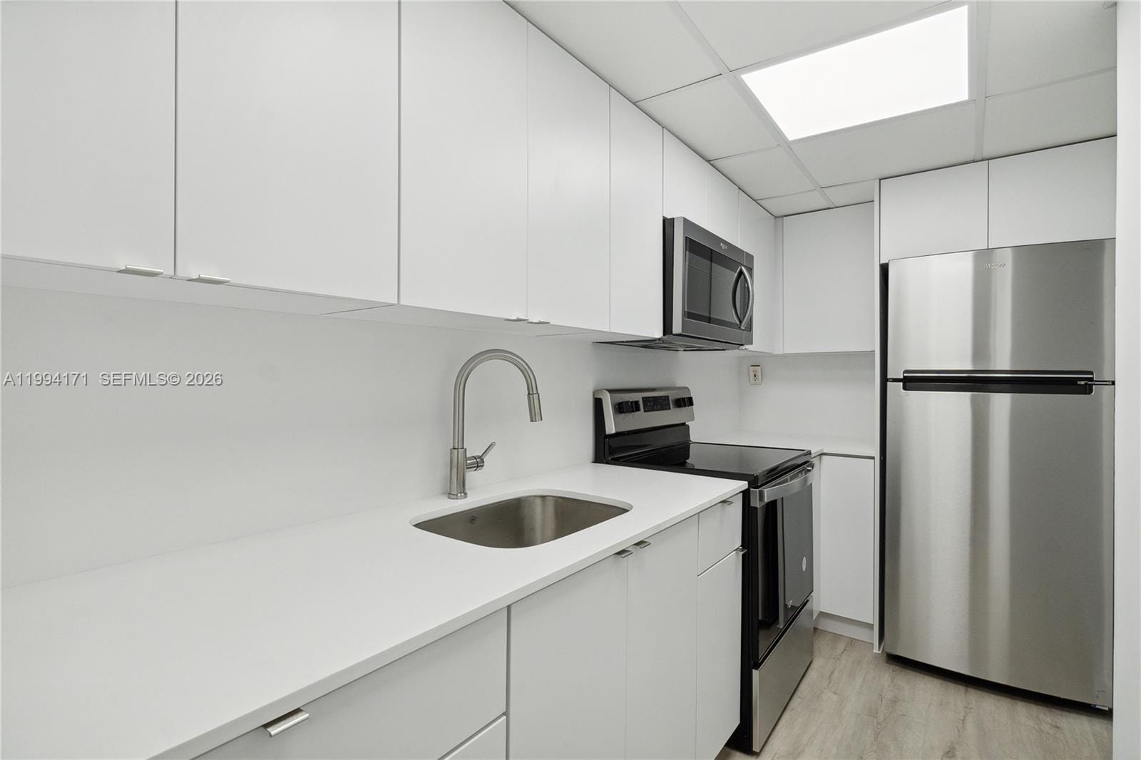 1200 West Avenue 528, Miami Beach, FL 33139 photo 6