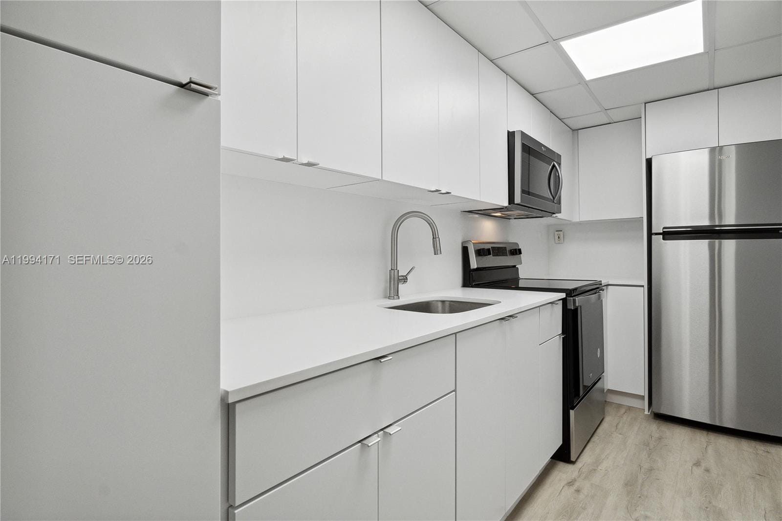 1200 West Avenue 528, Miami Beach, FL 33139 photo 8