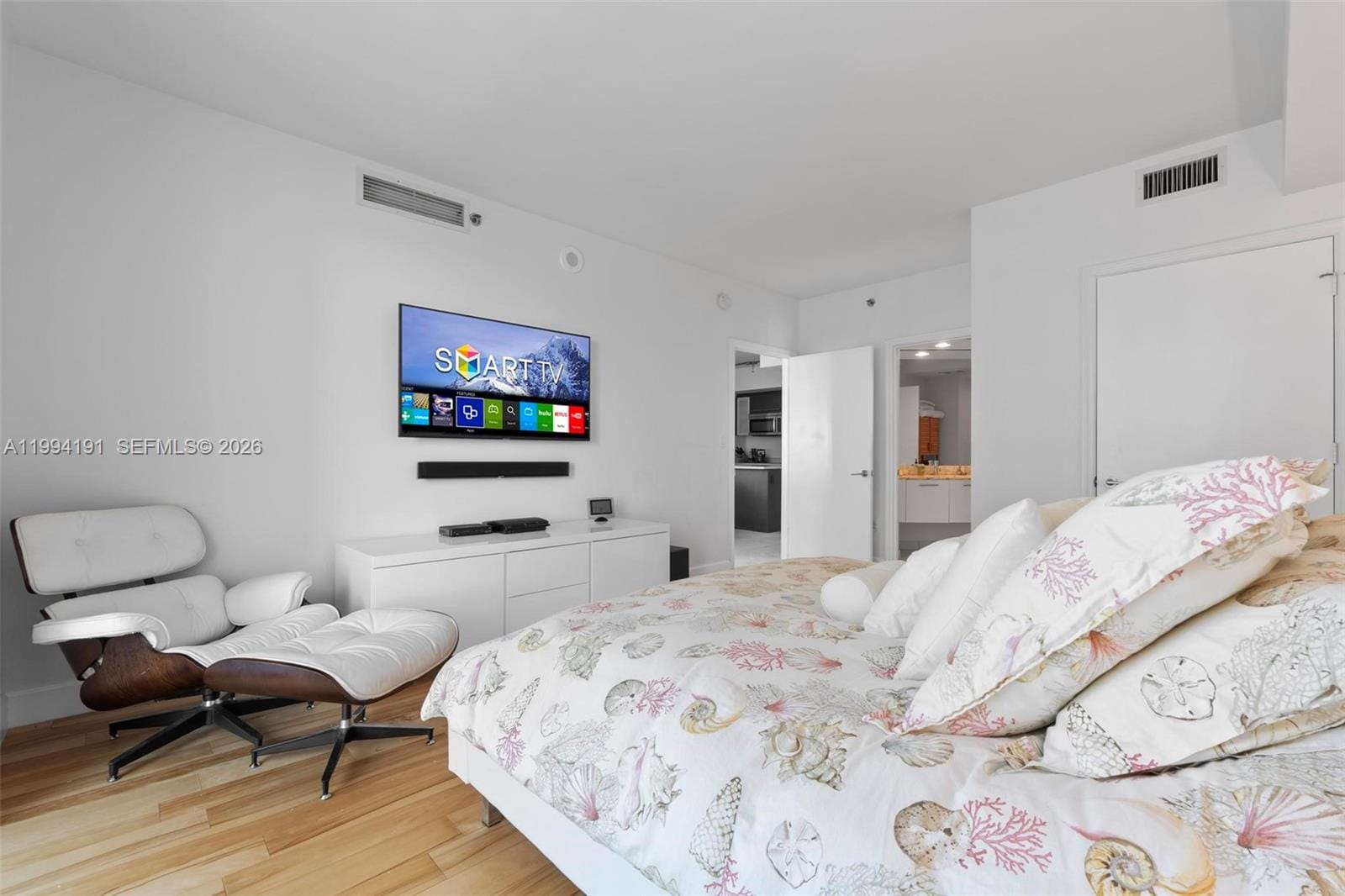 500 Brickell Avenue 2510, Miami, FL 33131 photo 12