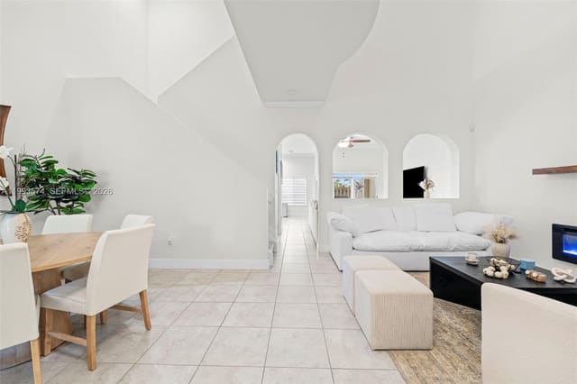 2338 SE 16th Terrace, sold in Cali Greens, Homestead, FL