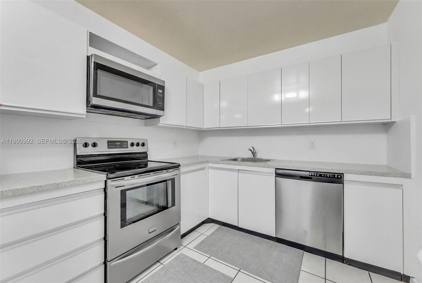 2500 Parkview Drive 1418, Hallandale Beach, FL 33009 photo 6