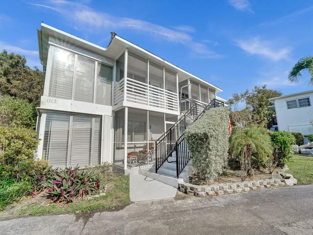 1115 SE 14th Place 19c, Fort Lauderdale, FL 33316