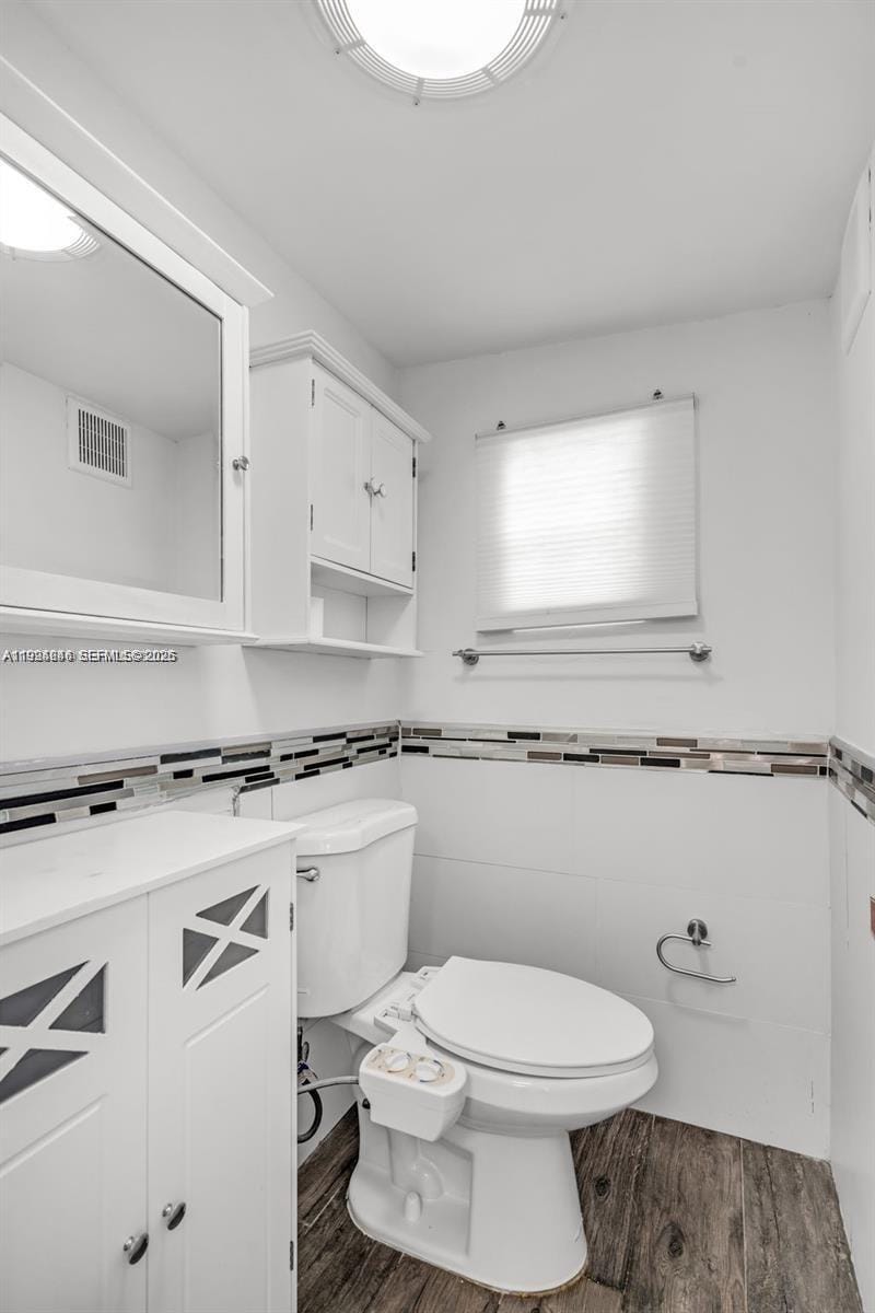 3800 Charles Terrace — photo 10