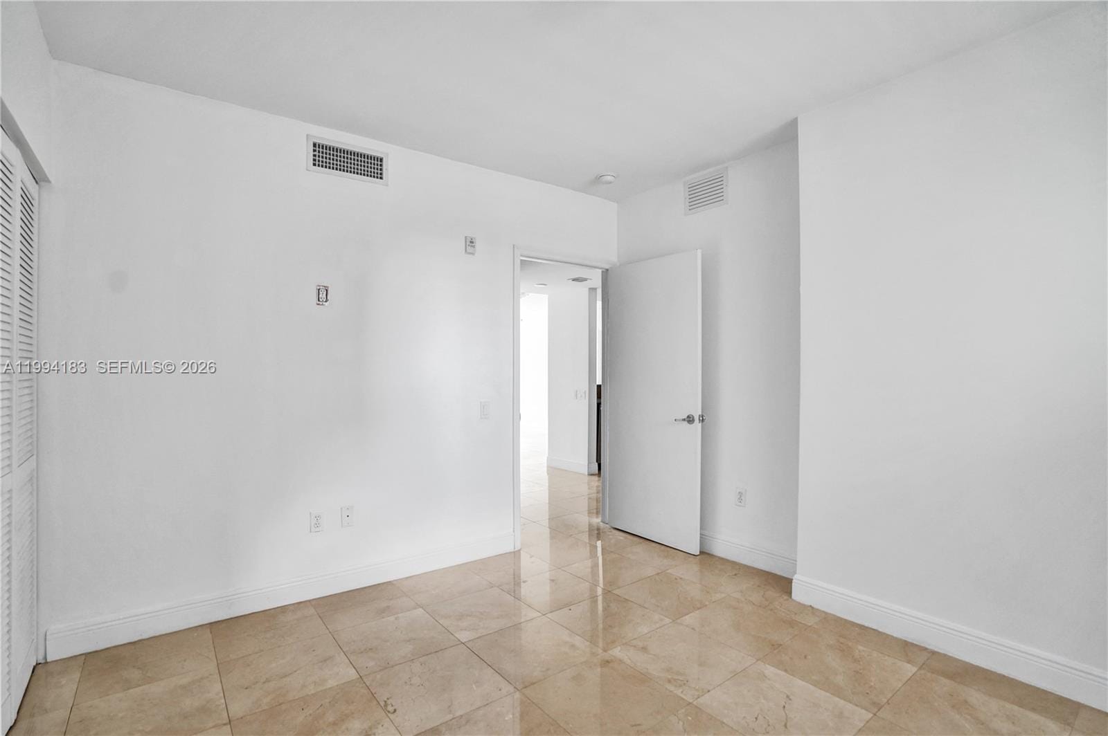 6305 Indian Creek Drive 3B — photo 7