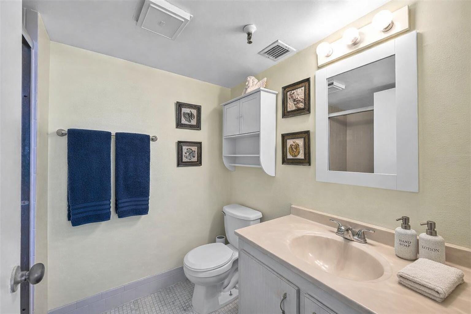 4570 NW 18th Avenue 604 — photo 10