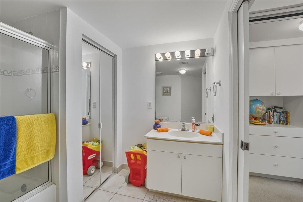 2105 Lavers Circle 212, Delray Beach, FL 33444 photo 13