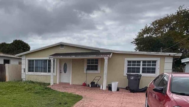 4250 SW 24th Street, West Park, FL 33023
