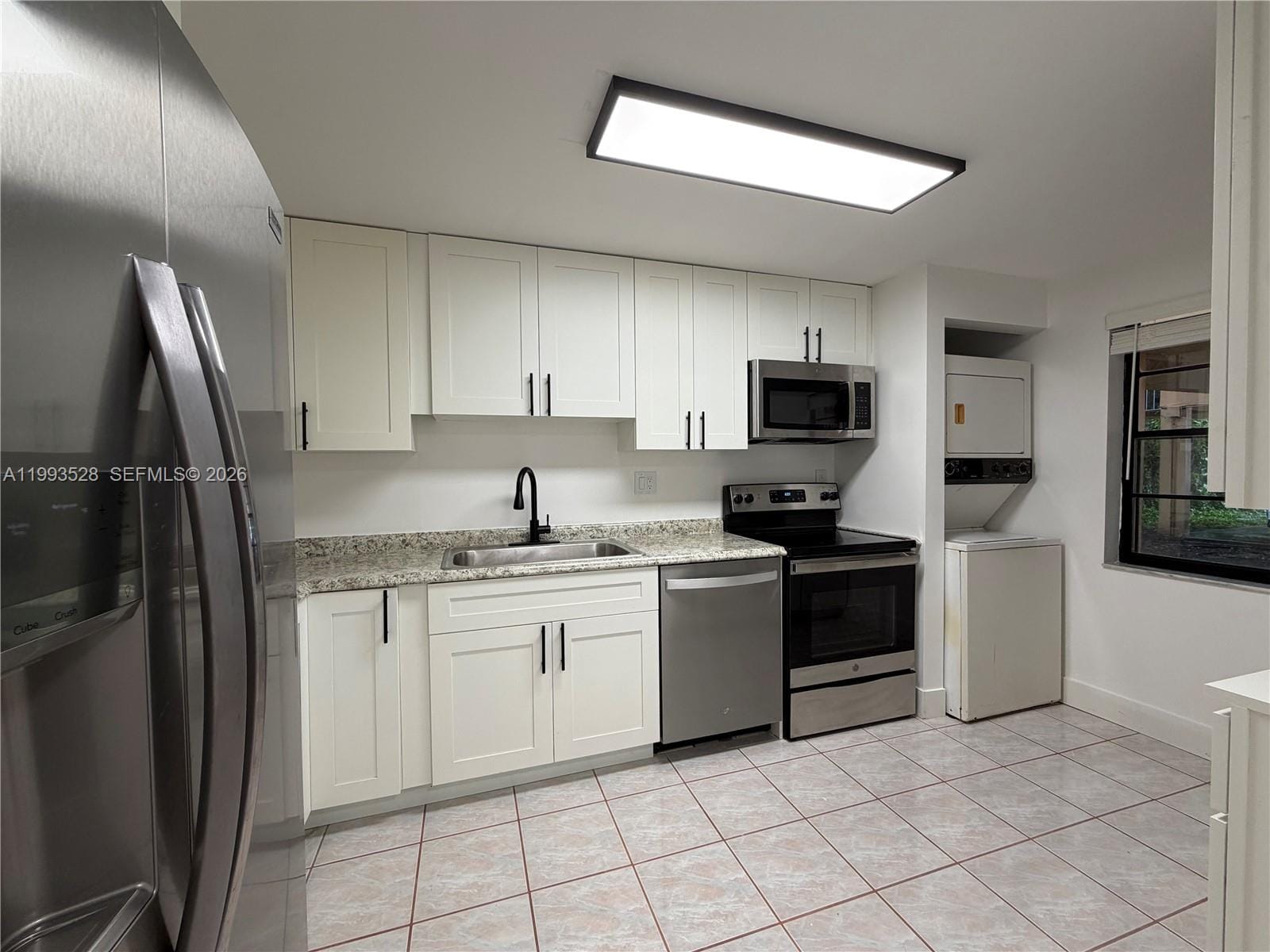 400 Commodore Drive 101 — photo 10