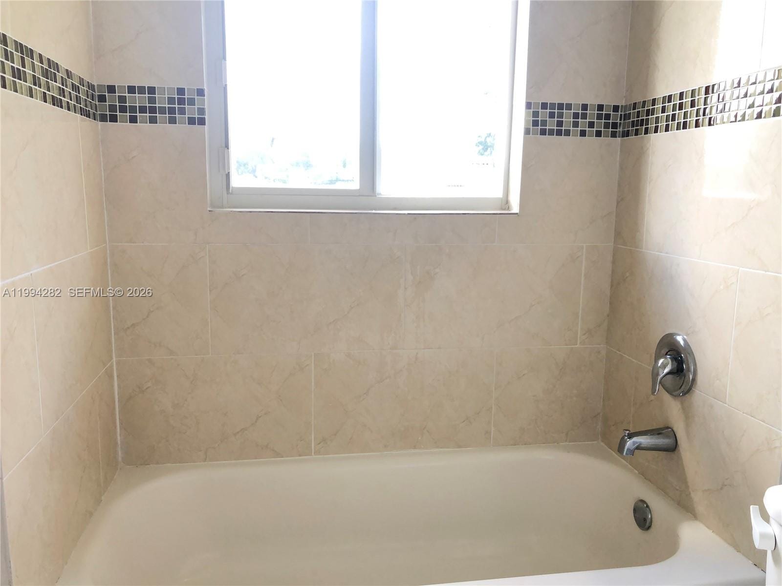 1940 Washington Avenue 11 — photo 2