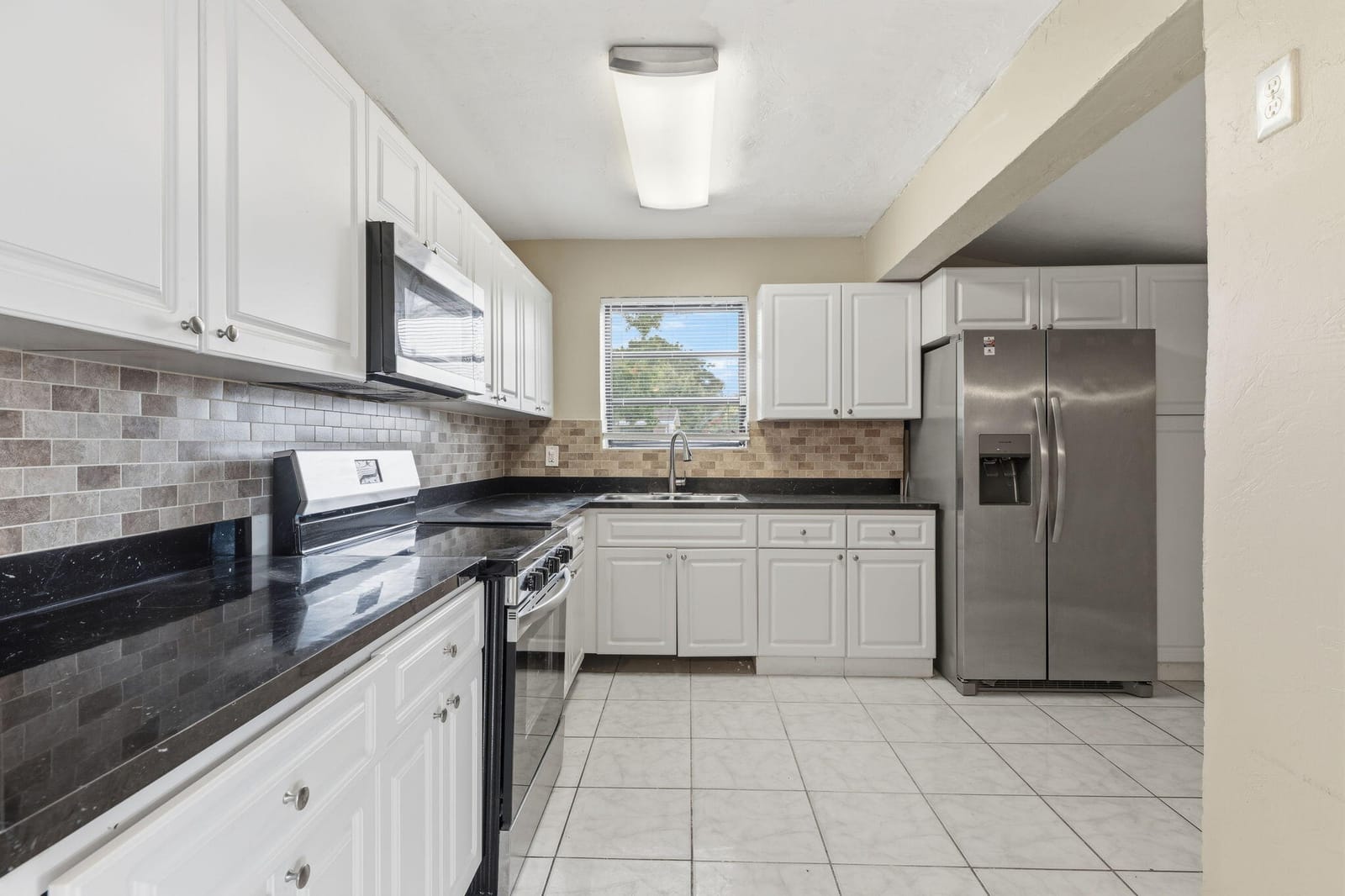 1531 NW 41st Court, Oakland Park, FL 33309 photo 7