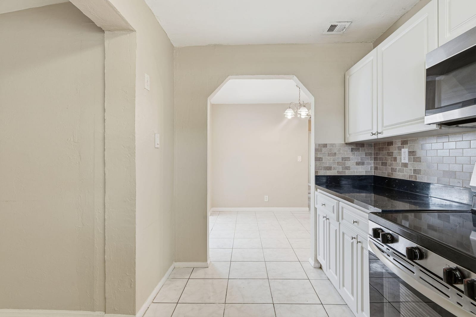 1531 NW 41st Court, Oakland Park, FL 33309 photo 10