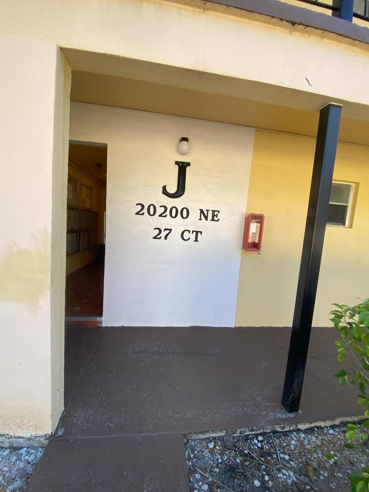 20200 NE 27th Court 7j — photo 2