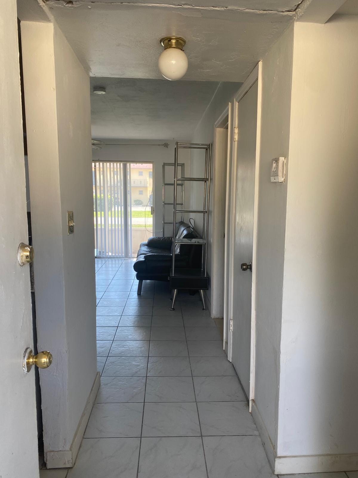 20200 NE 27th Court 7j — photo 3