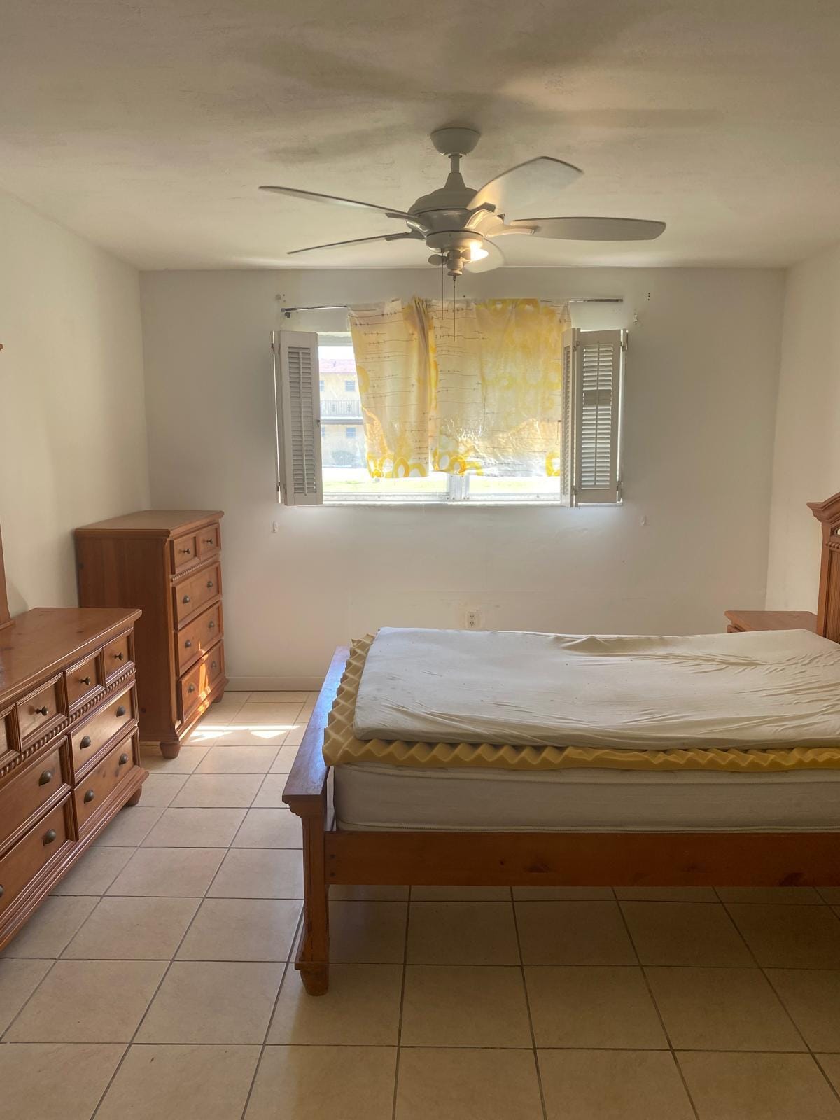 20200 NE 27th Court 7j — photo 9