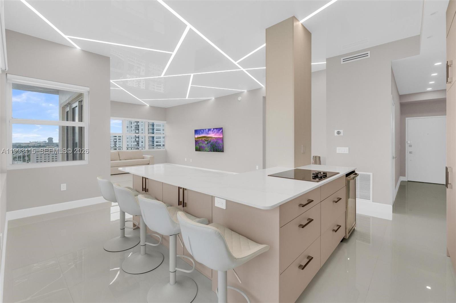 18011 Biscayne Boulevard PH04, Aventura, FL 33160, Aventura