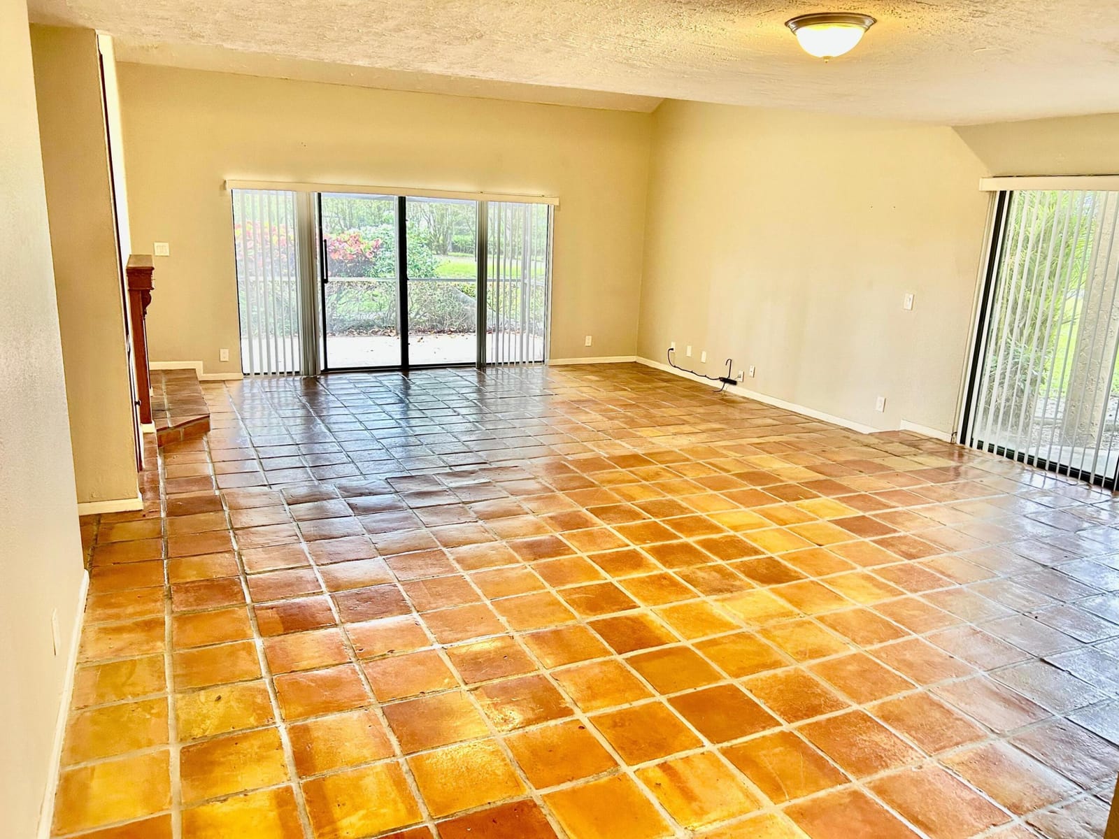 22763 Meridiana Drive — photo 4