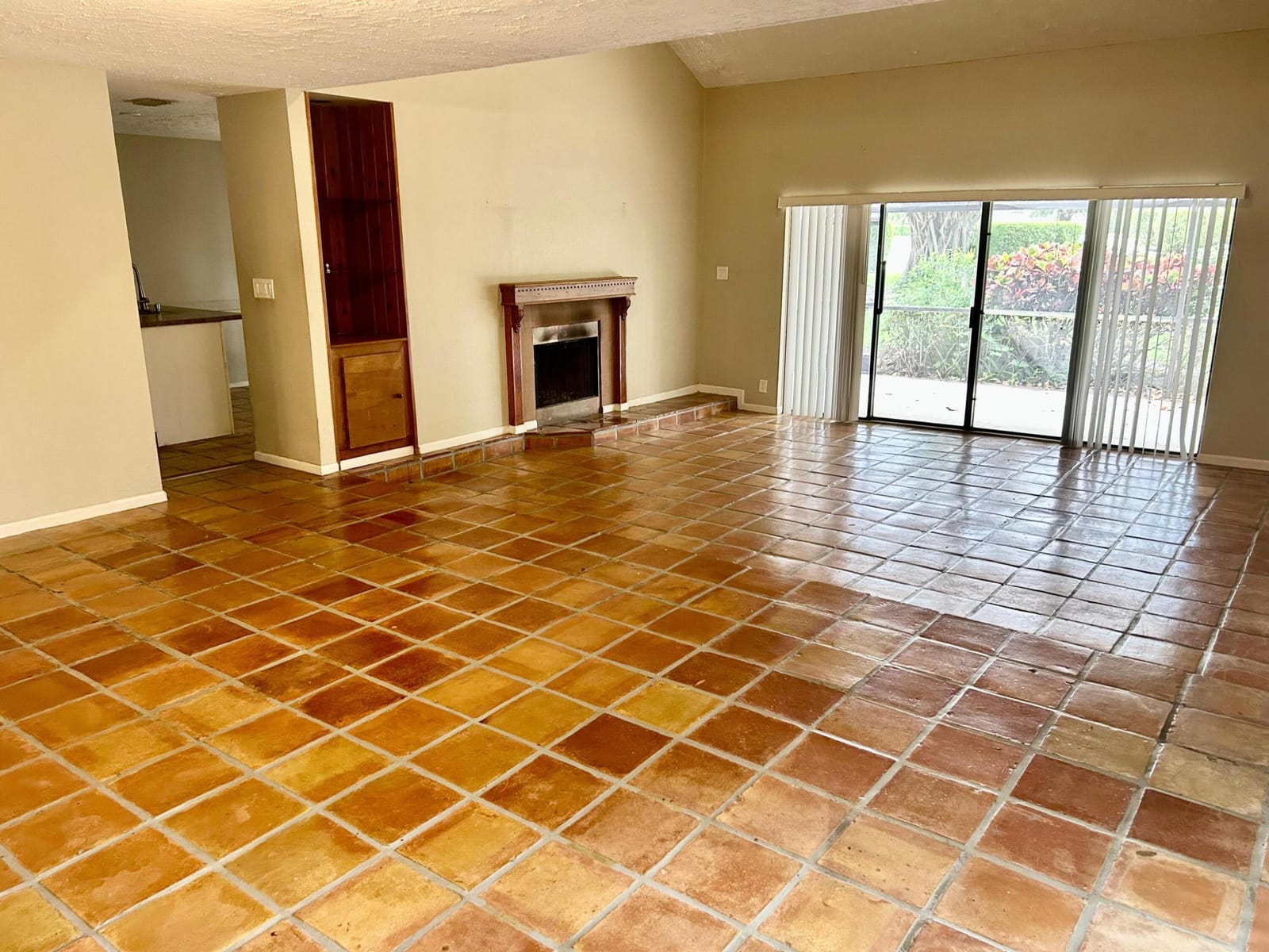 22763 Meridiana Drive — photo 5