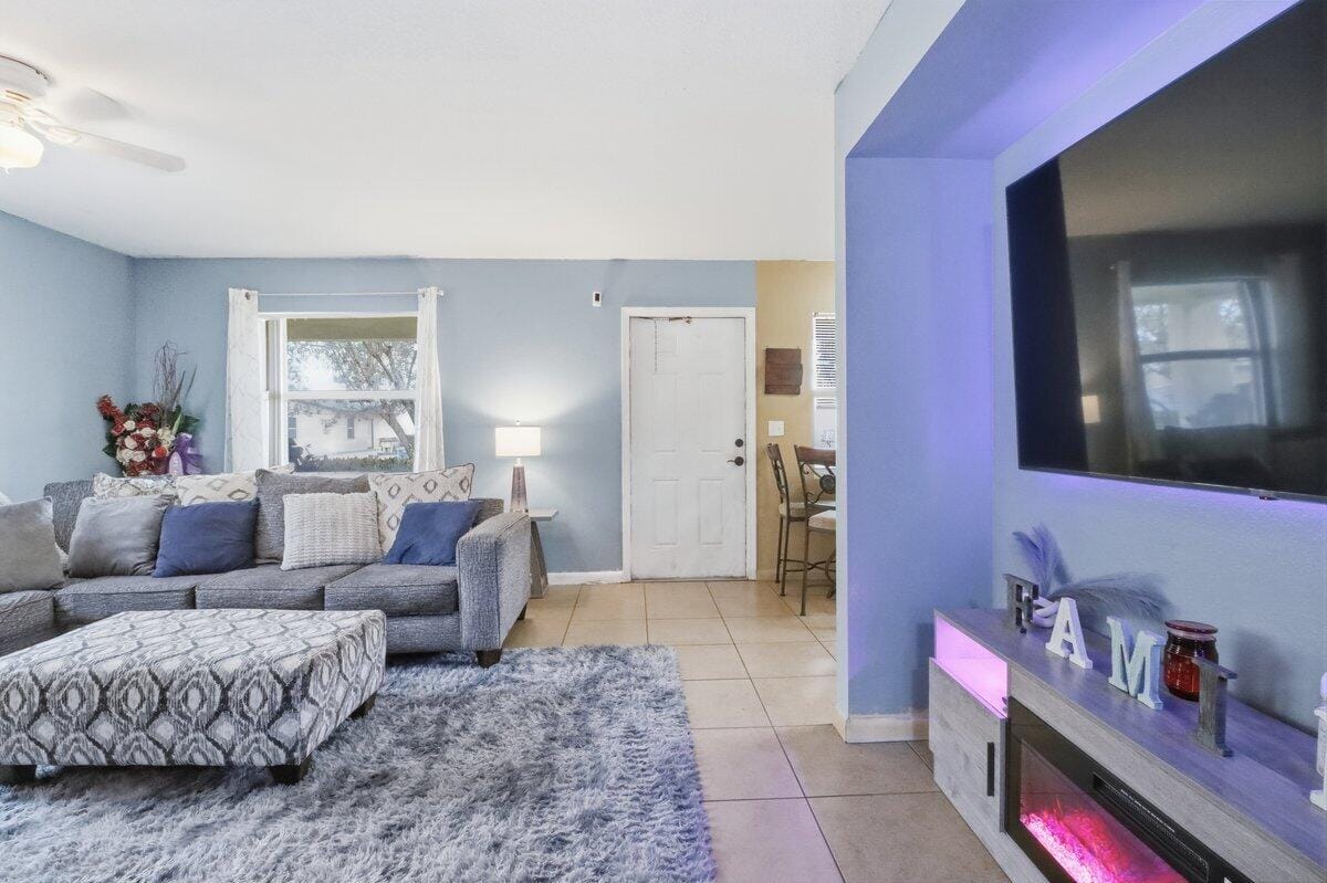 209 NE 35th Street, Oakland Park, FL 33334 photo 6