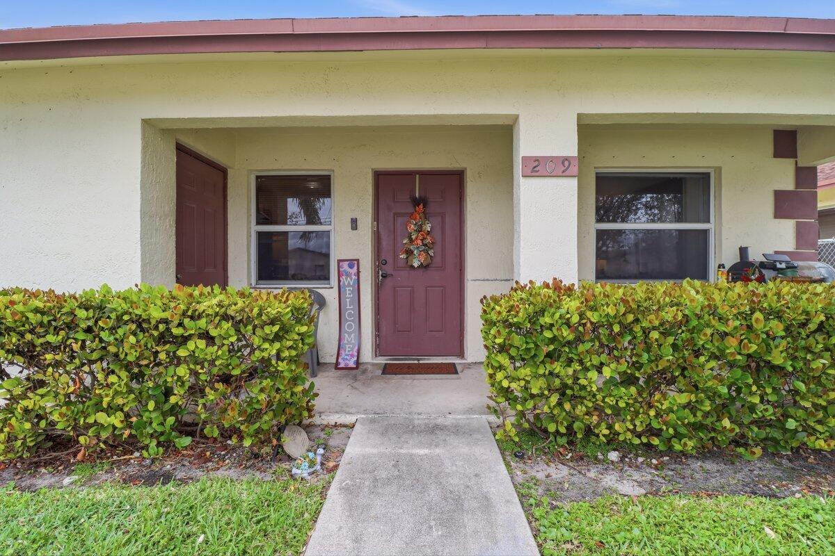 209 NE 35th Street, Oakland Park, FL 33334, Oakland Park