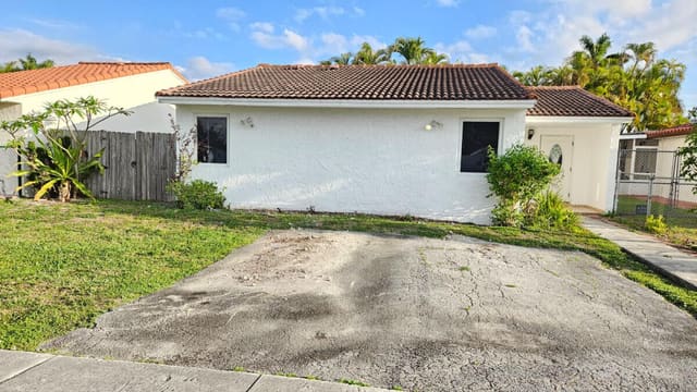 13347 NW 5th Terrace, Miami, FL 33182