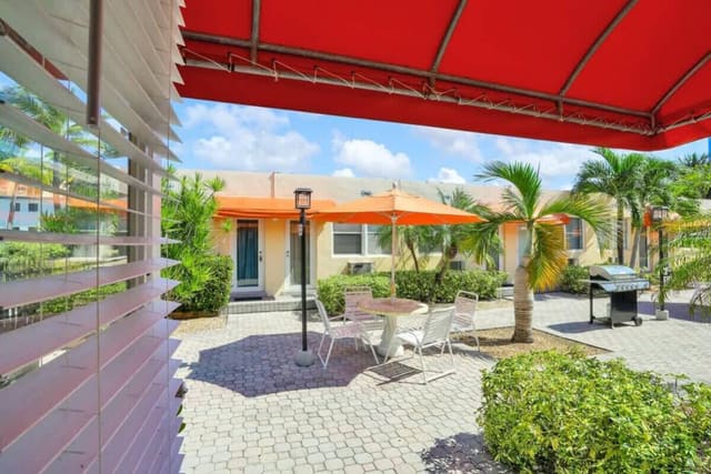 336 Arthur Street 124, sold in Oasis Surfside Condo, Hollywood, FL