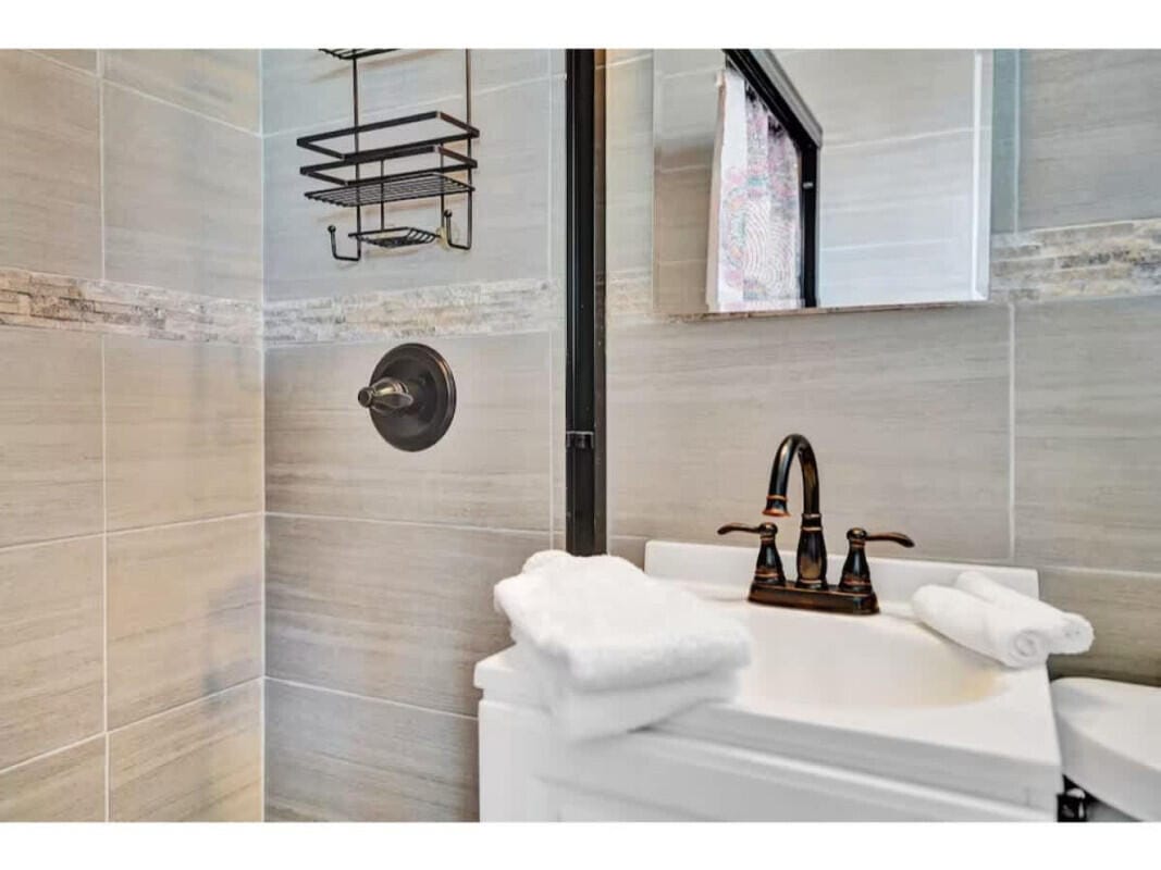 336 Arthur Street 124, Hollywood, FL 33019 photo 4