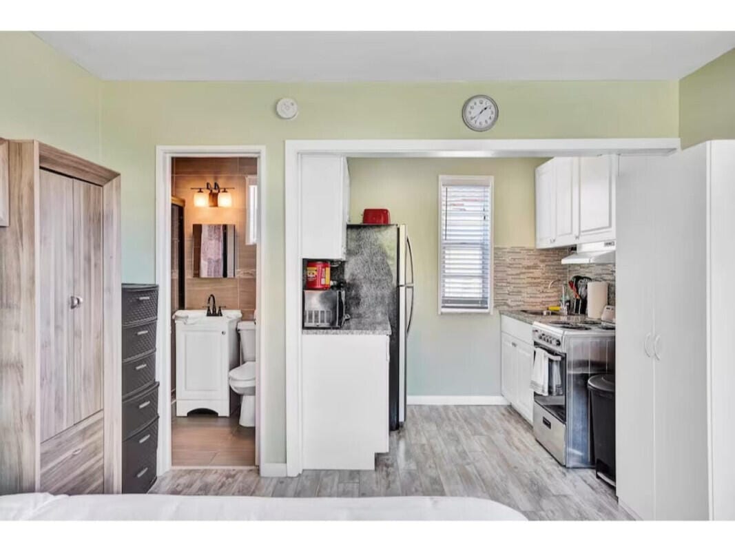 336 Arthur Street 124, Hollywood, FL 33019 photo 9