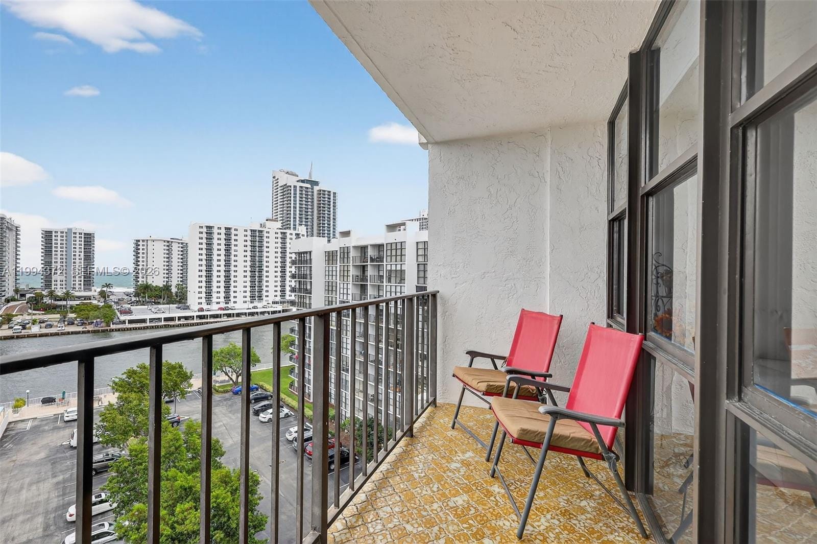 800 Parkview Drive 908, Hallandale Beach, FL 33009 photo 17