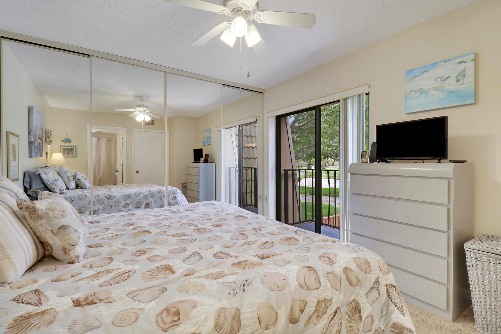 6645 66th Way, West Palm Beach, FL 33409 photo 14