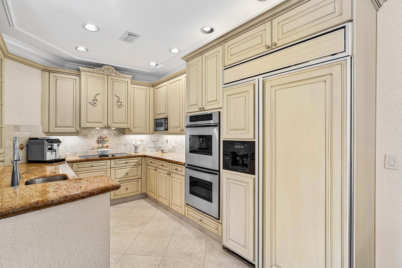 23408 Mirabella Circle S — photo 12
