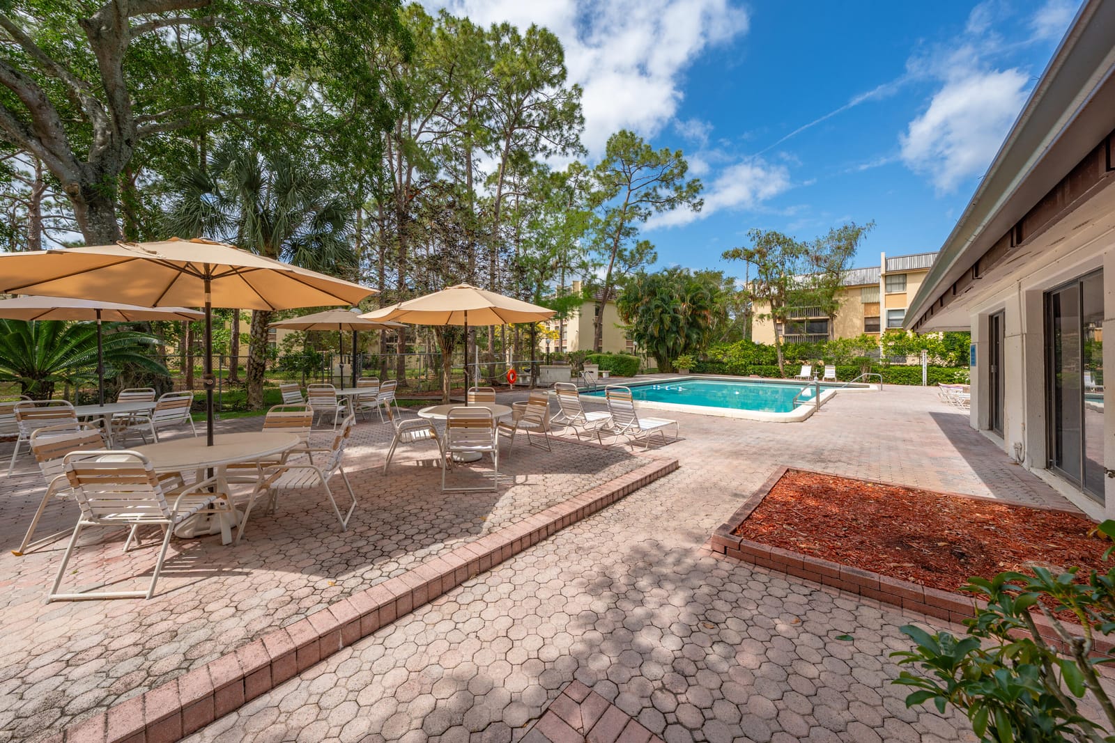 8421 Forest Hills Drive 106, Coral Springs, FL 33065 photo 19