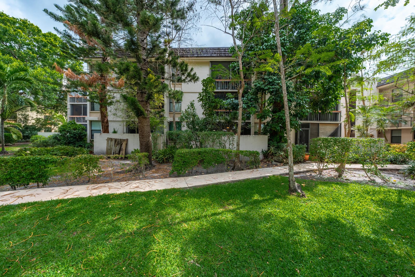 8421 Forest Hills Drive 106, Coral Springs, FL 33065 photo 22