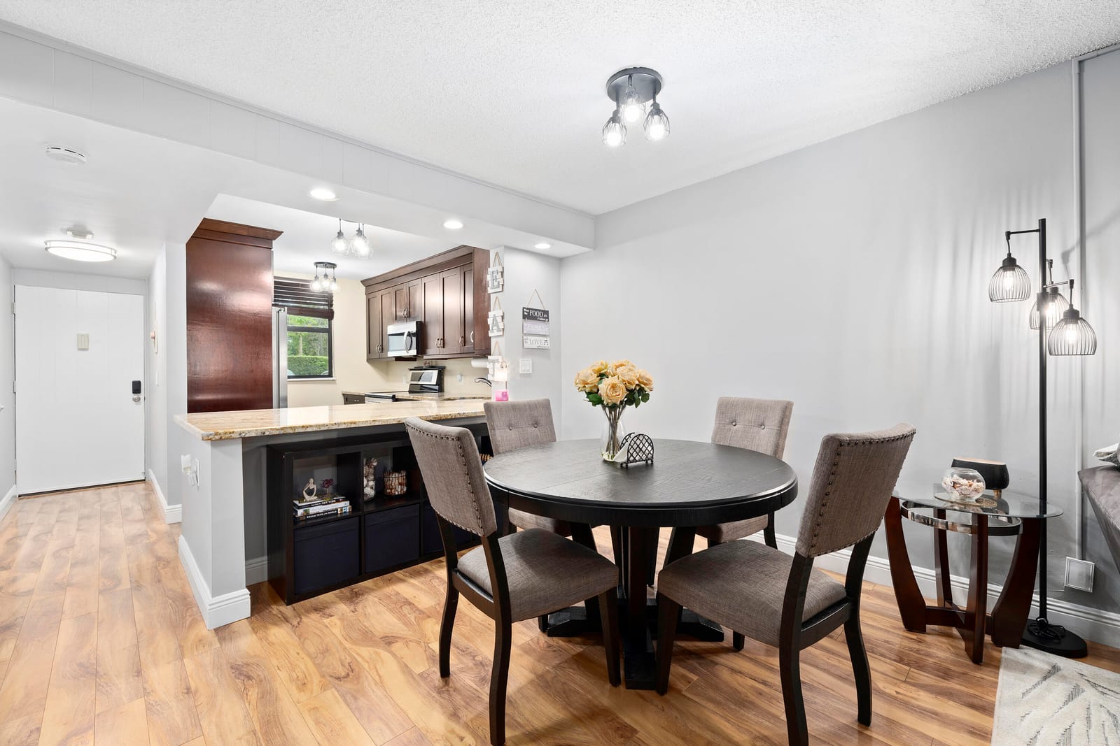 8421 Forest Hills Drive 106 — photo 5