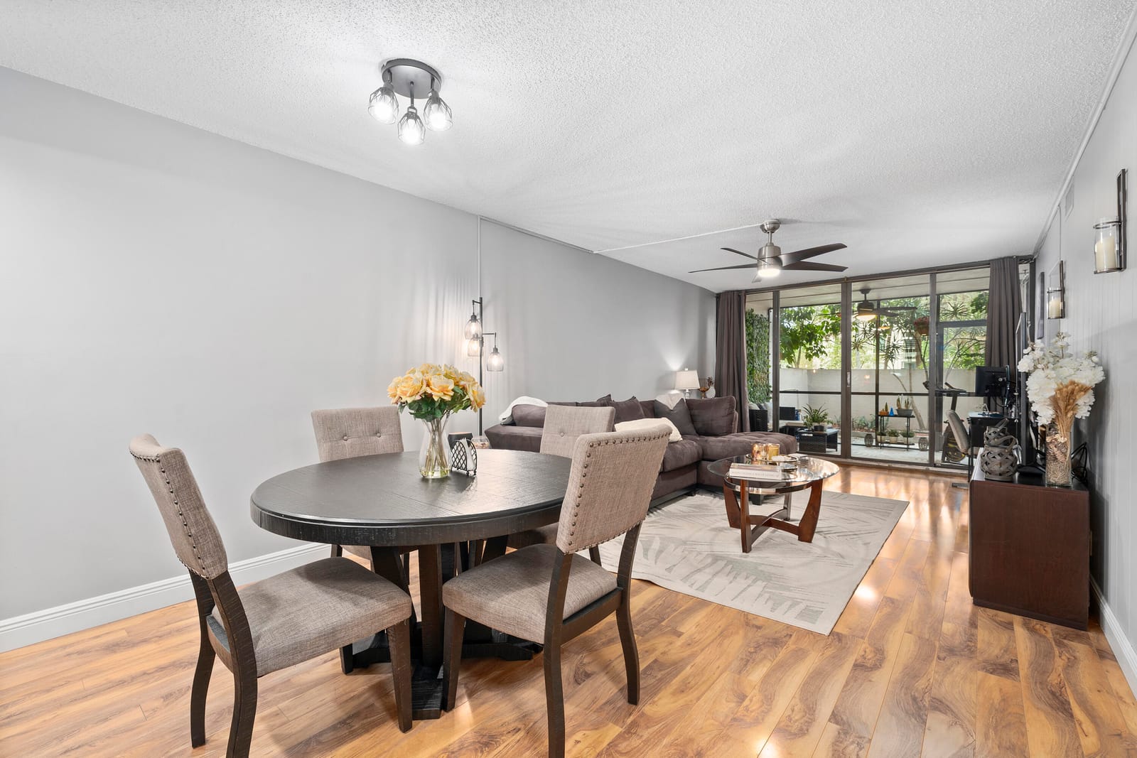 8421 Forest Hills Drive 106 — photo 6