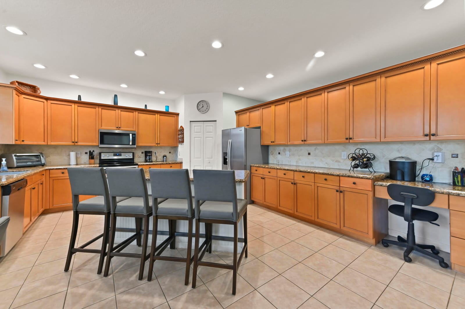 2731 Misty Oaks Circle, Royal Palm Beach, FL 33411 photo 16
