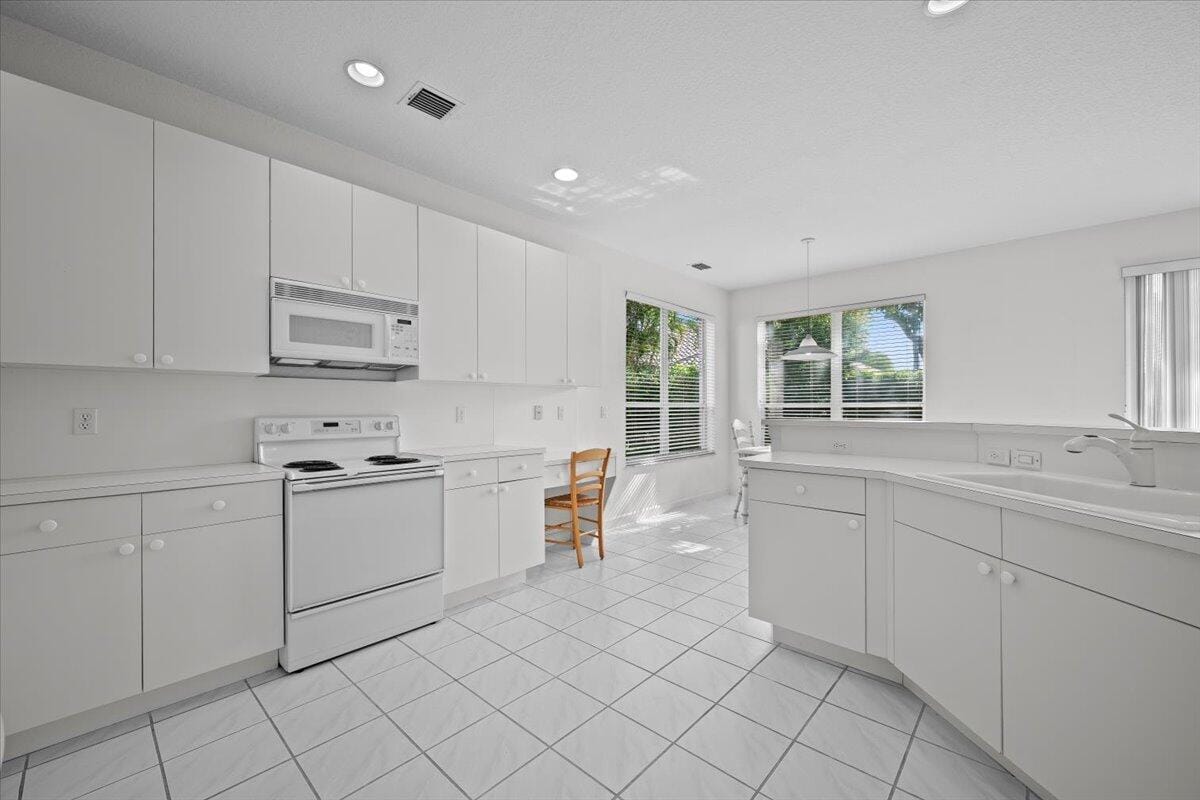 484 Otter Lane N, Jupiter, FL 33458 photo 7